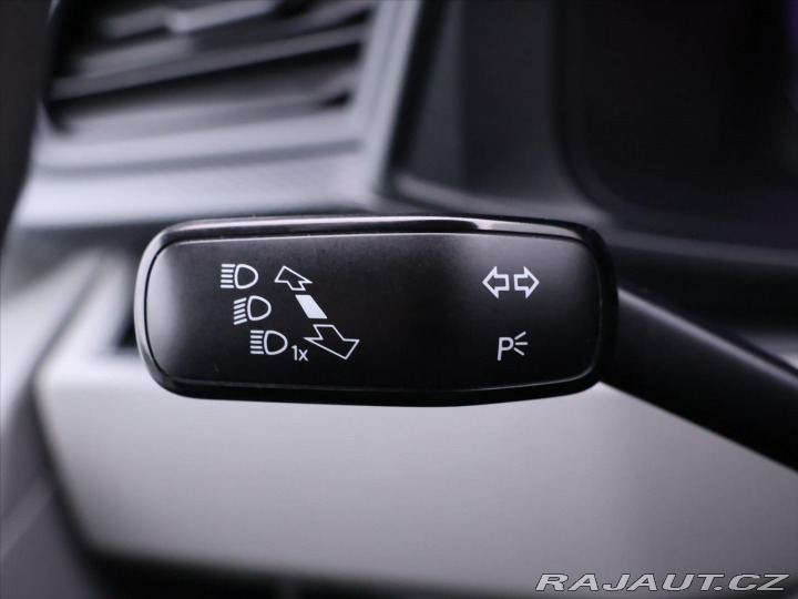 Volkswagen Transporter 2,0 TDI 110kW DSG 9-Míst 2022