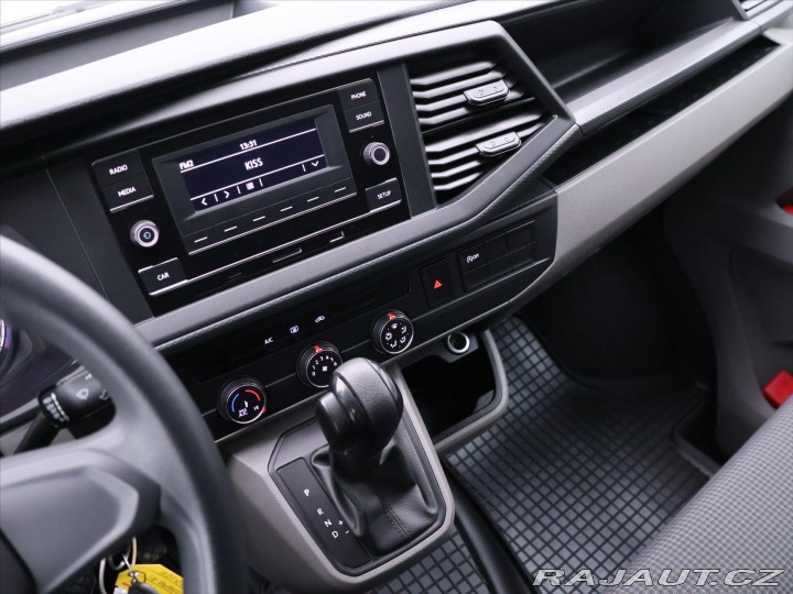 Volkswagen Transporter 2,0 TDI 110kW DSG 9-Míst 2022
