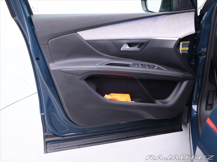 Peugeot 5008 2,0 BlueHDI 130kW CZ 1.Ma 2022