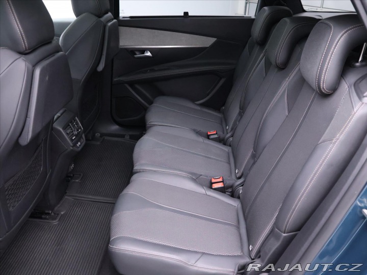Peugeot 5008 2,0 BlueHDI 130kW CZ 1.Ma 2022