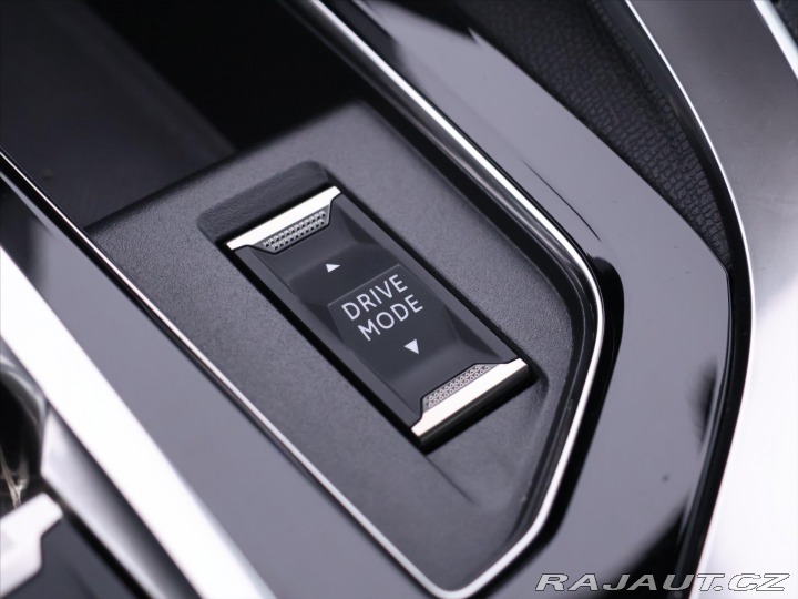 Peugeot 5008 2,0 BlueHDI 130kW CZ 1.Ma 2022