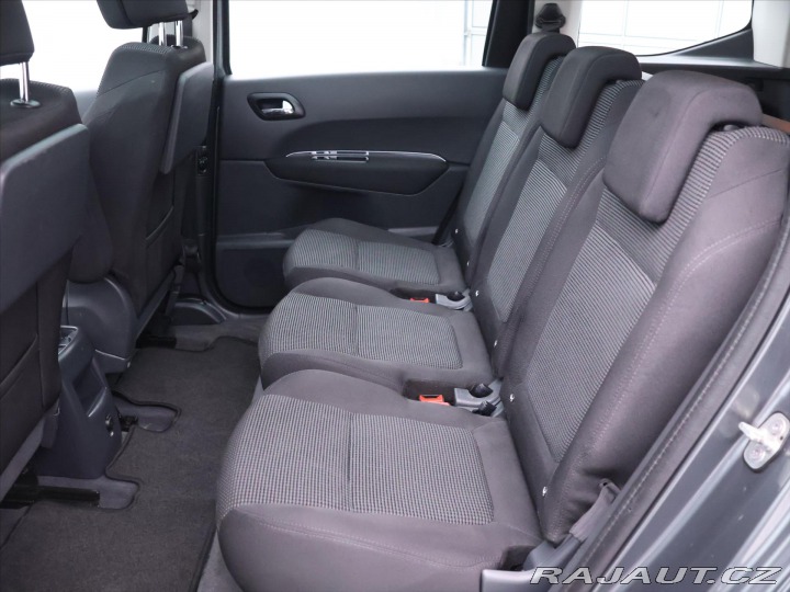 Peugeot 5008 1,6 i 88kW Panorama Aut.k 2011