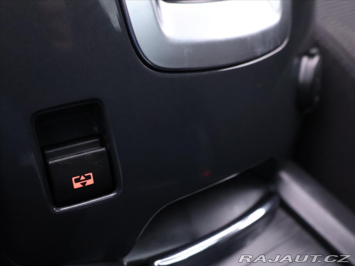 Peugeot 5008 1,6 i 88kW Panorama Aut.k 2011