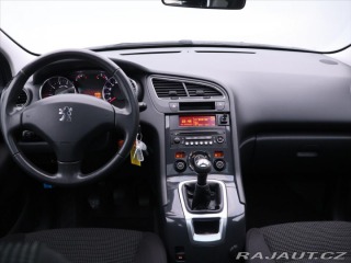 Peugeot 5008 1,6 i 88kW Panorama Aut.k 2011