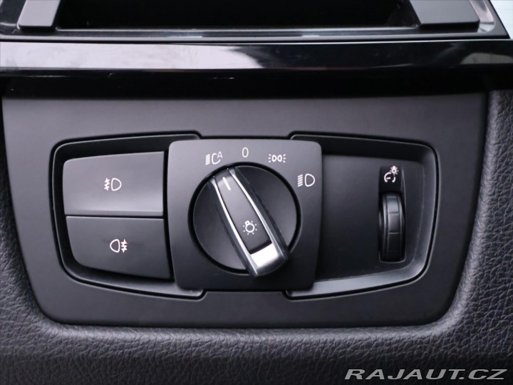 BMW 3 3.0 330d xDrive 190kW Tou 2014