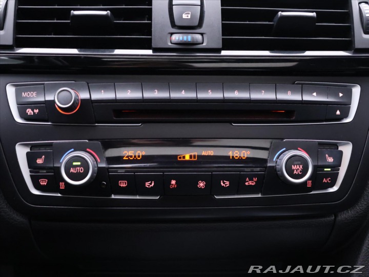 BMW 3 3.0 330d xDrive 190kW Tou 2014