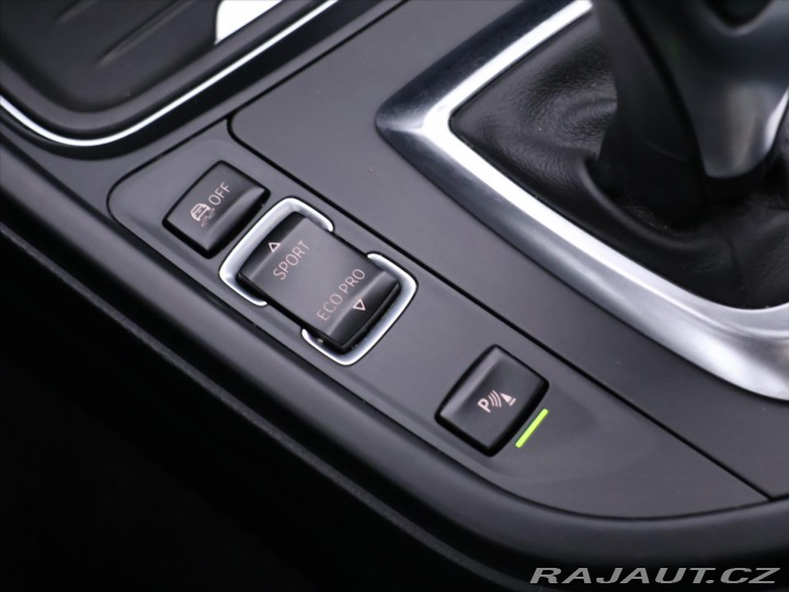 BMW 3 3.0 330d xDrive 190kW Tou 2014