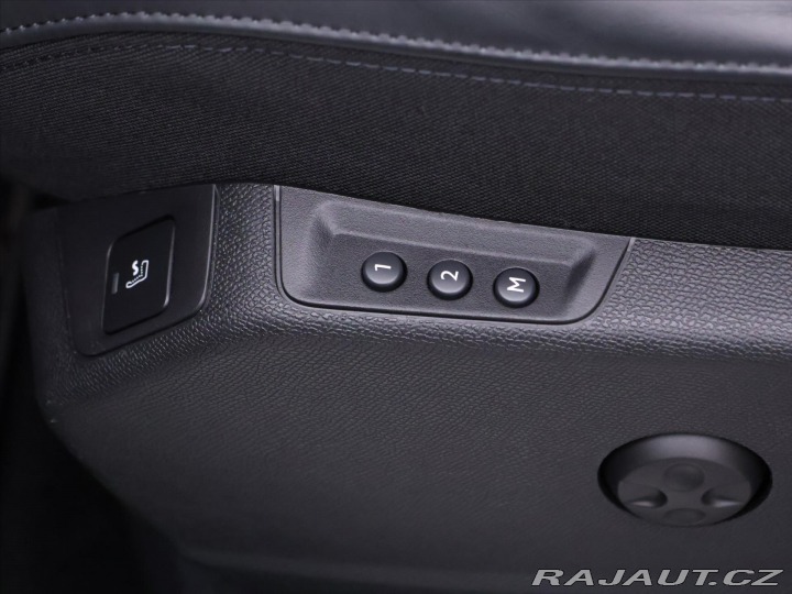 Peugeot 3008 1,6 PureTech 133kW Automa 2021