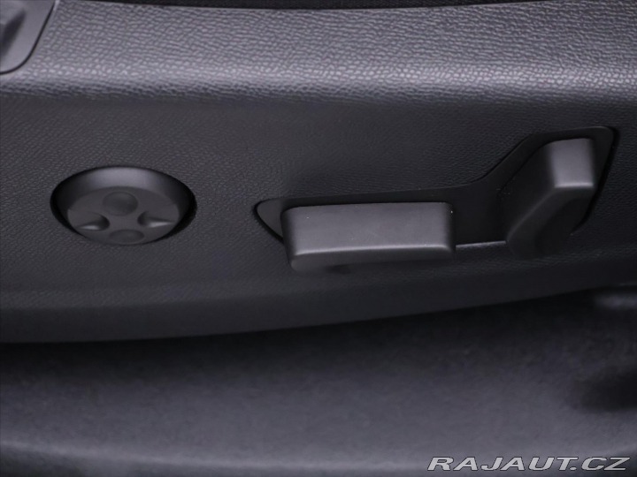 Peugeot 3008 1,6 PureTech 133kW Automa 2021