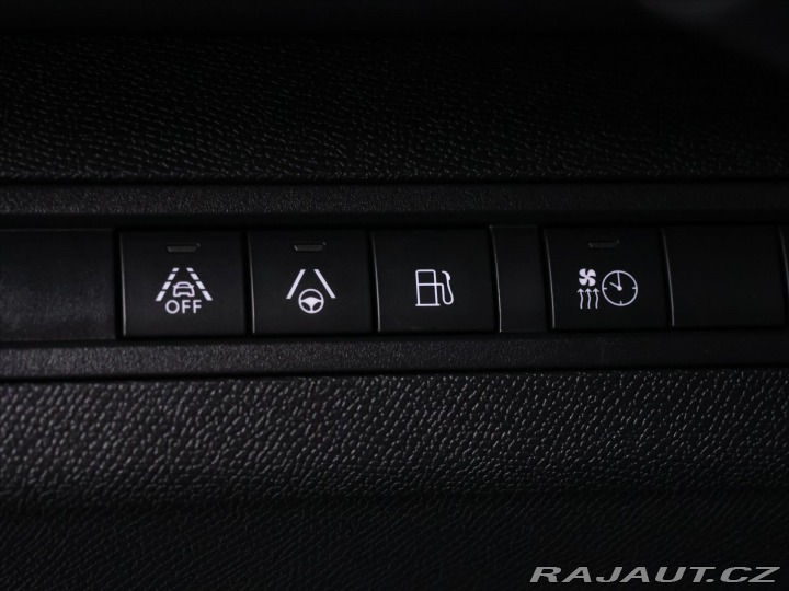 Peugeot 3008 1,6 PureTech 133kW Automa 2021