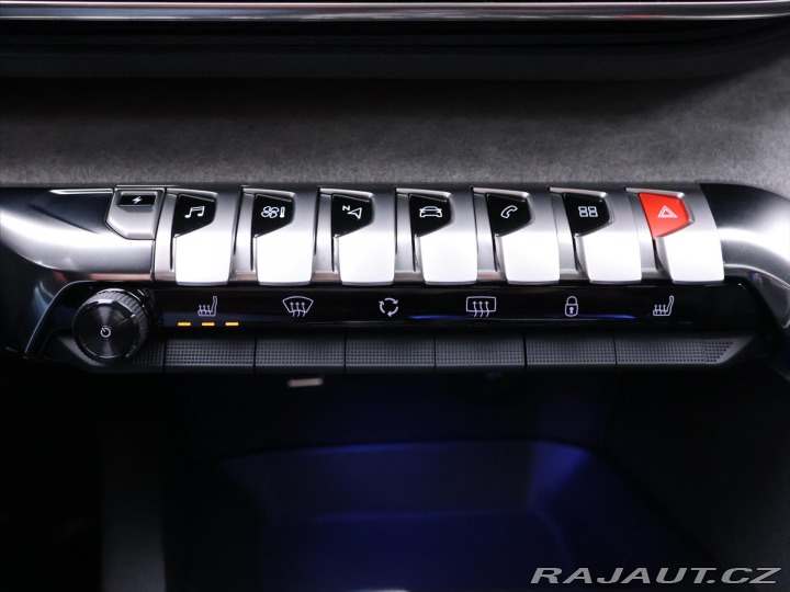 Peugeot 3008 1,6 PureTech 133kW Automa 2021