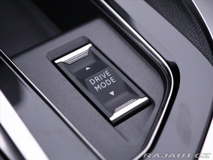 Peugeot 3008 1,6 PureTech 133kW Automa 2021