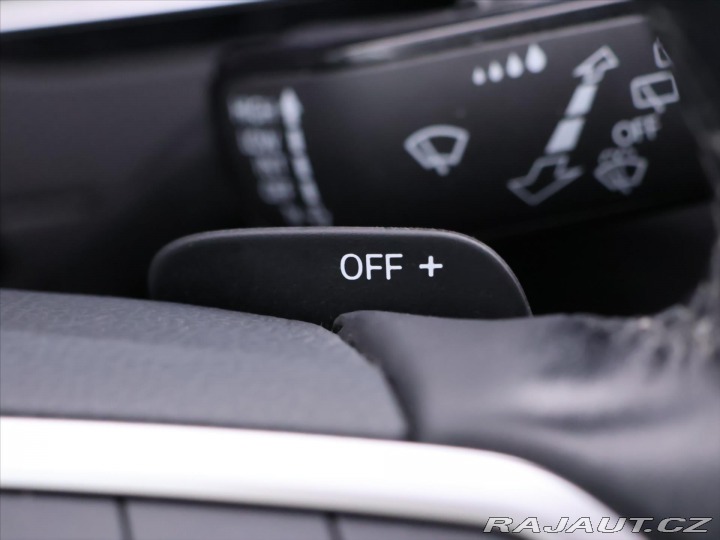 Volkswagen Passat 2,0 TDI 110kW DSG LED ACC 2022