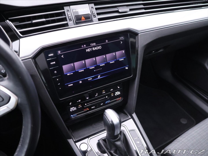 Volkswagen Passat 2,0 TDI 110kW DSG LED ACC 2022