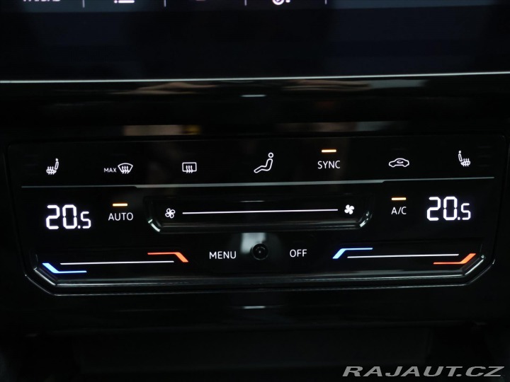 Volkswagen Passat 2,0 TDI 110kW DSG LED ACC 2022