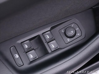 Volkswagen Passat 2,0 TDI 110kW DSG LED ACC 2022