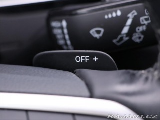 Volkswagen Passat 2,0 TDI 110kW DSG LED ACC 2022