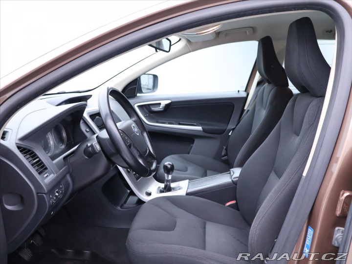 Volvo XC60 2,4 D5 151kW AWD Kinetic 2010