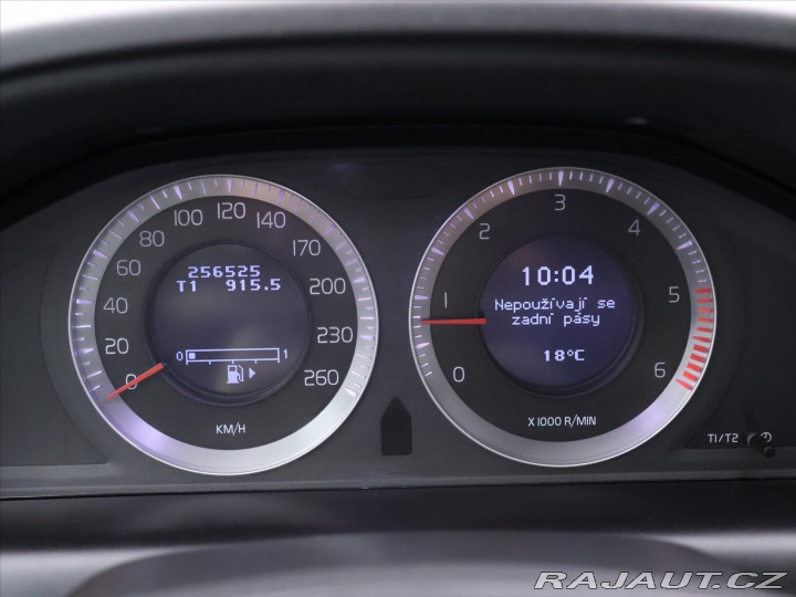 Volvo XC60 2,4 D5 151kW AWD Kinetic 2010