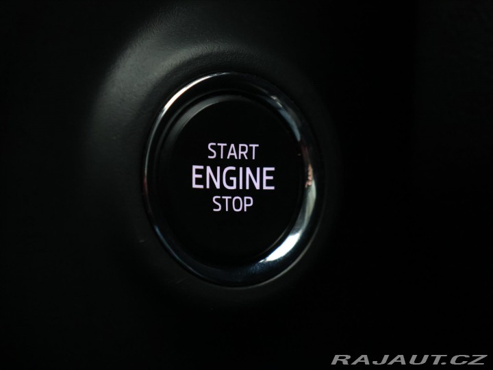 Škoda Octavia 2,0 TDI DSG Navi LED ACC 2022