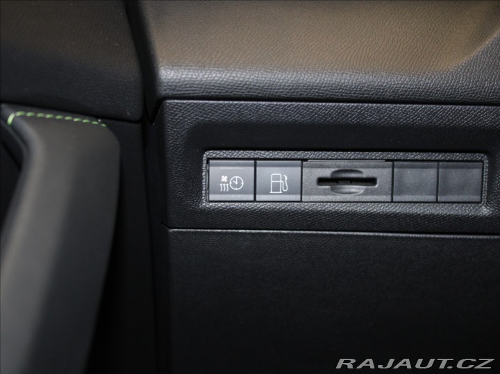 Peugeot 308 1,6 PHEV 180 GT-line 25tk 2023