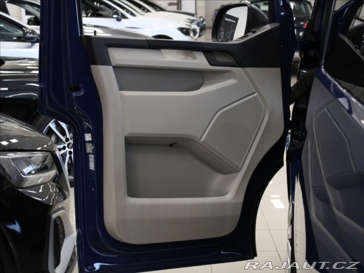Volkswagen Transporter 2,0 TDi Trend 6-m. Akční 2016