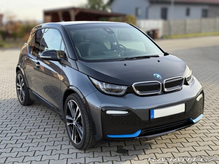 BMW i3 TOP stav, MAX výbava, Pan 1800