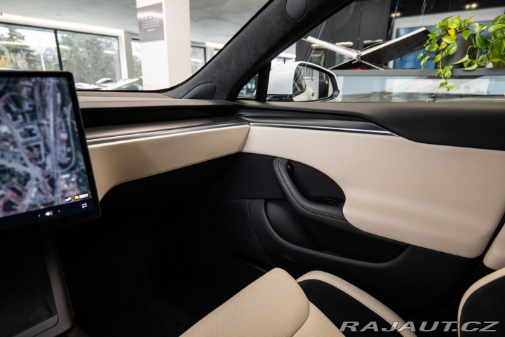 Tesla Model S Plaid Autopilot/Pano/LED 1800