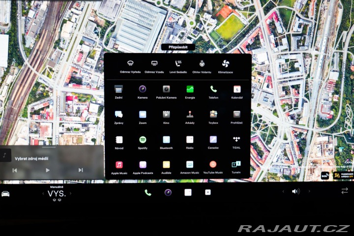 Tesla Model S Plaid Autopilot/Pano/LED 2024