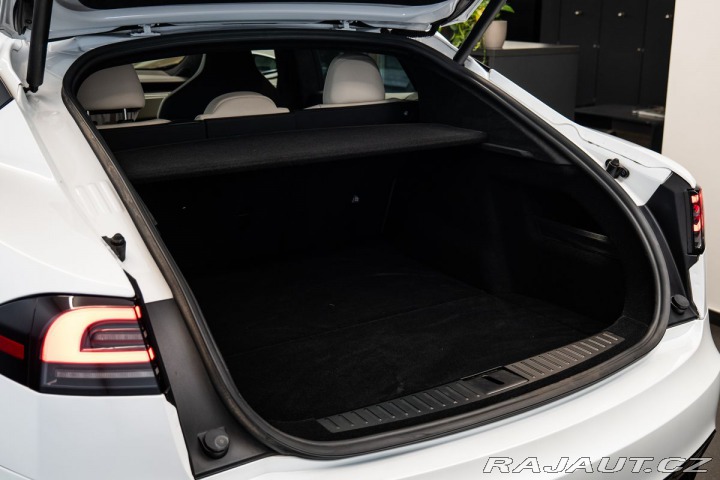 Tesla Model S Plaid Autopilot/Pano/LED 1800