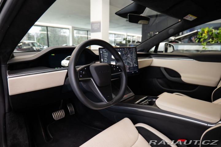 Tesla Model S Plaid Autopilot/Pano/LED 2024