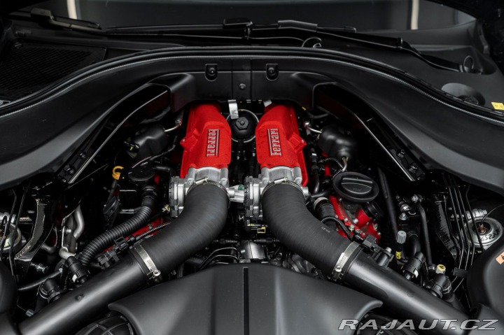 Ferrari Roma ADAS/Carbon/ZÁRUKA 2022