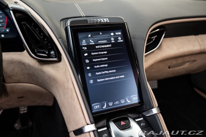 Ferrari Roma Spider Carbon/JBL/360/LED 1800