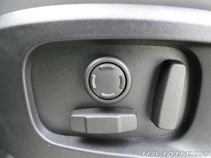 Land Rover Defender 110 3,0 X-Dynamic SE D250 2025