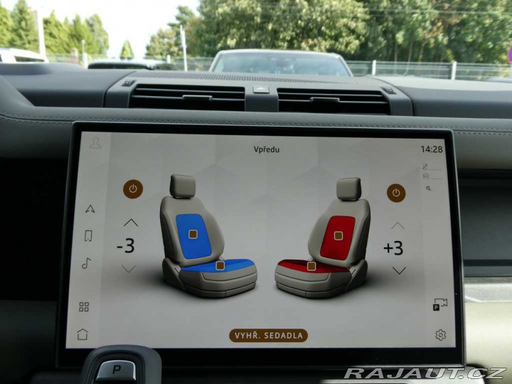 Land Rover Defender 110 3,0 X-Dynamic SE D250 2025