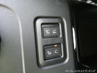 Land Rover Defender 110 3,0 X-Dynamic SE D250 2025