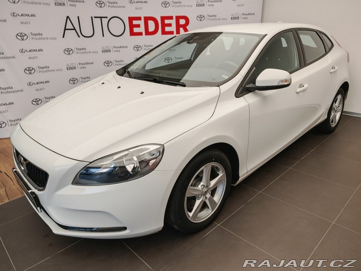 Volvo V40 2018