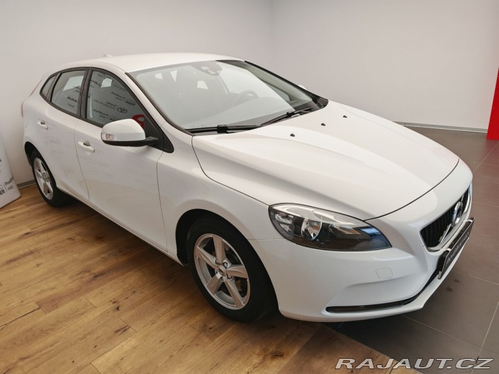 Volvo V40 2018