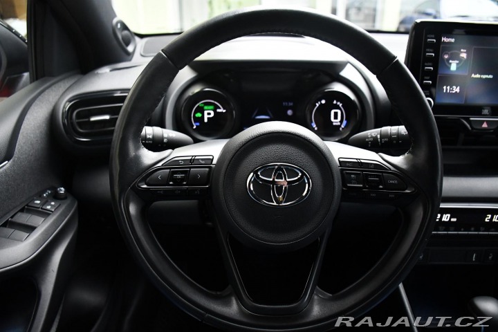 Toyota Yaris 1.5HSD e-CVT SELECT ČR 2X 2021