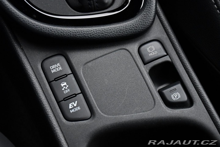 Toyota Yaris 1.5HSD e-CVT SELECT ČR 2X 2021