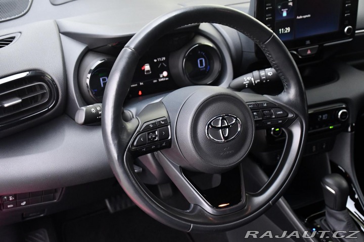 Toyota Yaris 1.5HSD e-CVT SELECT ČR 2X 2021