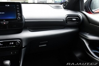 Toyota Yaris 1.5HSD e-CVT SELECT ČR 2X 2021