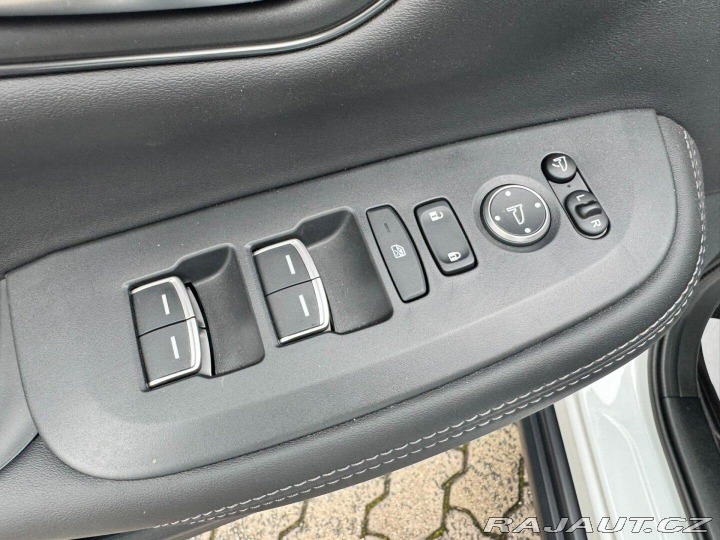Honda ZR-V 2.0eHEV 135kW REZERVACE 2025