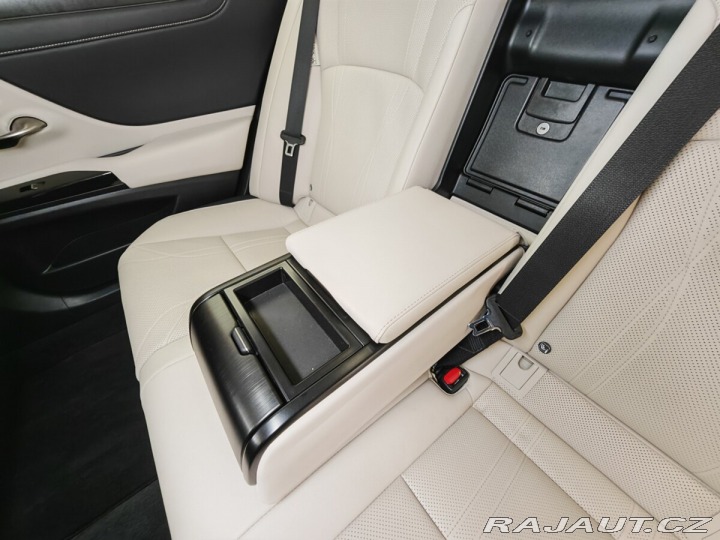 Lexus Ostatní modely ES 300h Prestige Plus 2024