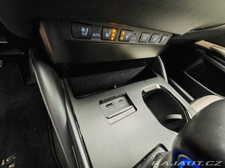 Lexus Ostatní modely ES 300h Prestige Plus 2024