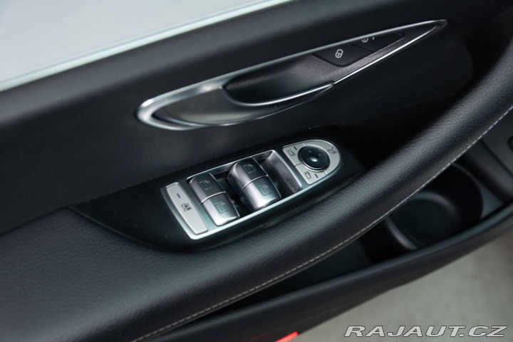 Mercedes-Benz E Kombi 220 d 4MATIC A/T 2021