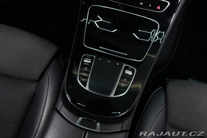 Mercedes-Benz E Kombi 220 d 4MATIC A/T 2021