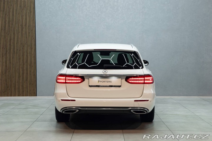 Mercedes-Benz E Kombi 220 d 4MATIC A/T 2021