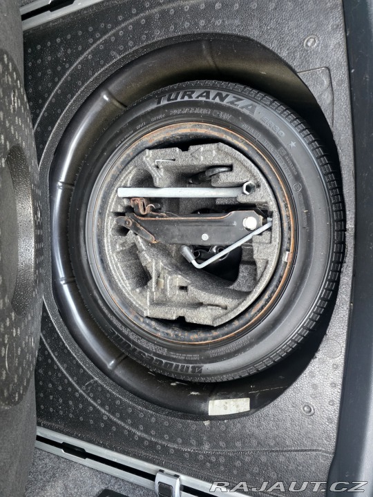 Škoda Superb kombi 2.0 TDi CR 103 KW 2011