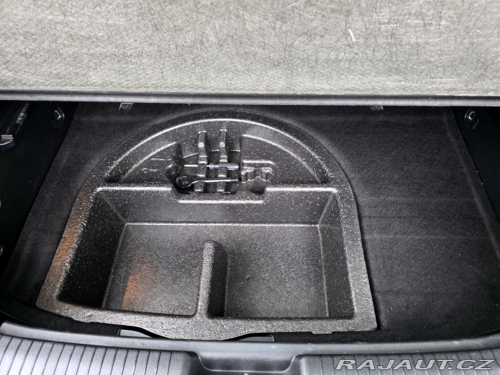 Hyundai ix20 1.4 BENZIN 66 KW 2013